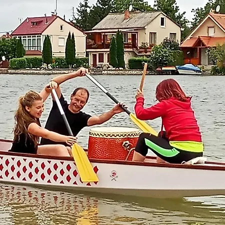 Borostyán * Dunasziget
